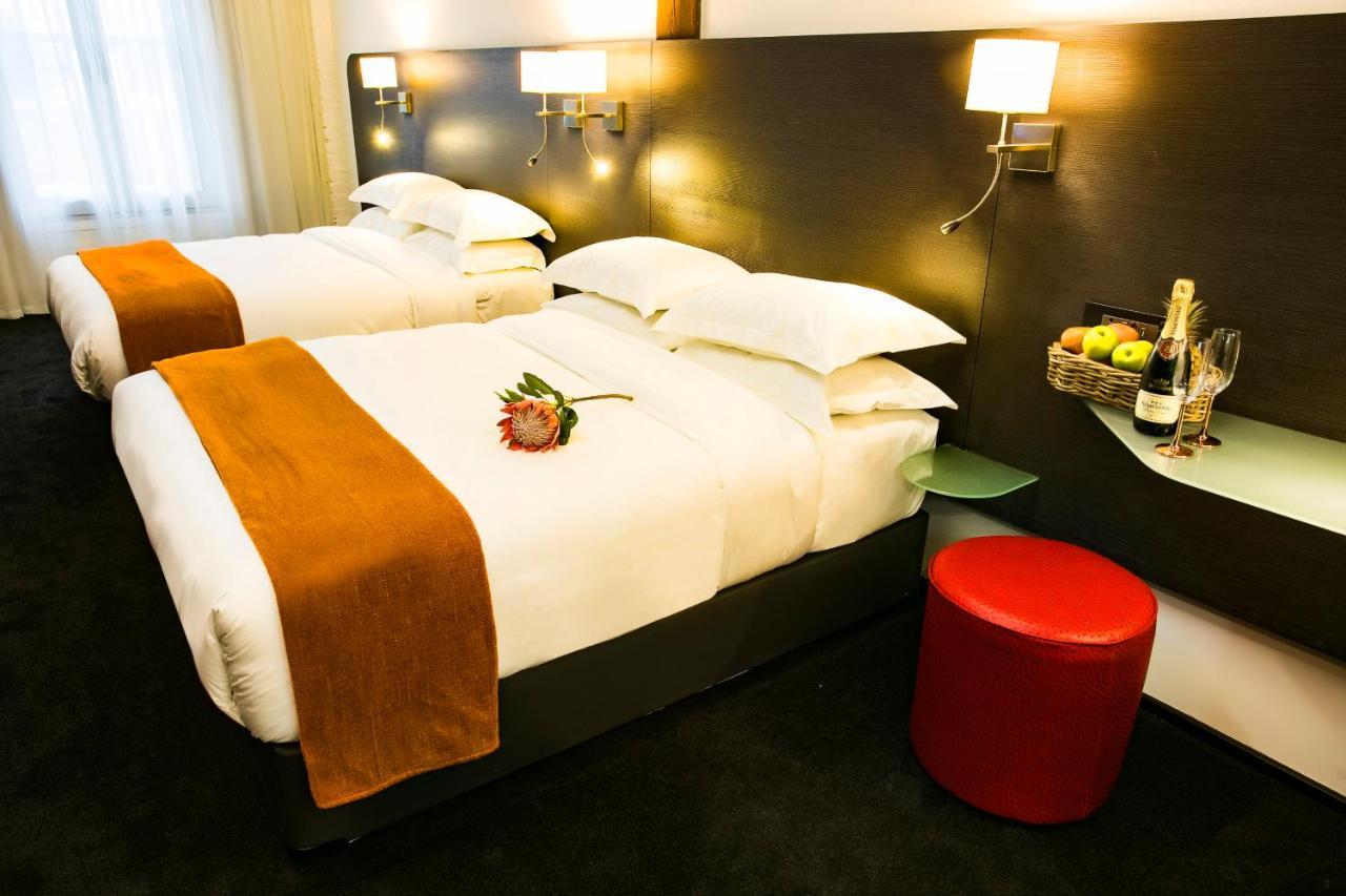 Standard Twin Room,1678687738:JPEG